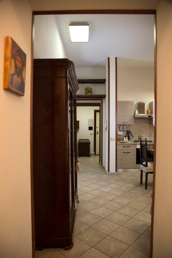 Apartament Luci Di S. Chiara Neapol Zewnętrze zdjęcie