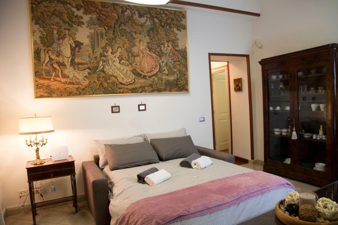 Apartament Luci Di S. Chiara Neapol Zewnętrze zdjęcie