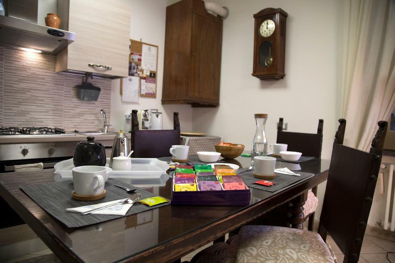 Apartament Luci Di S. Chiara Neapol Zewnętrze zdjęcie